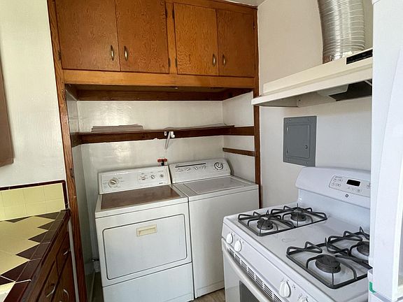 Kitchen with Hookups