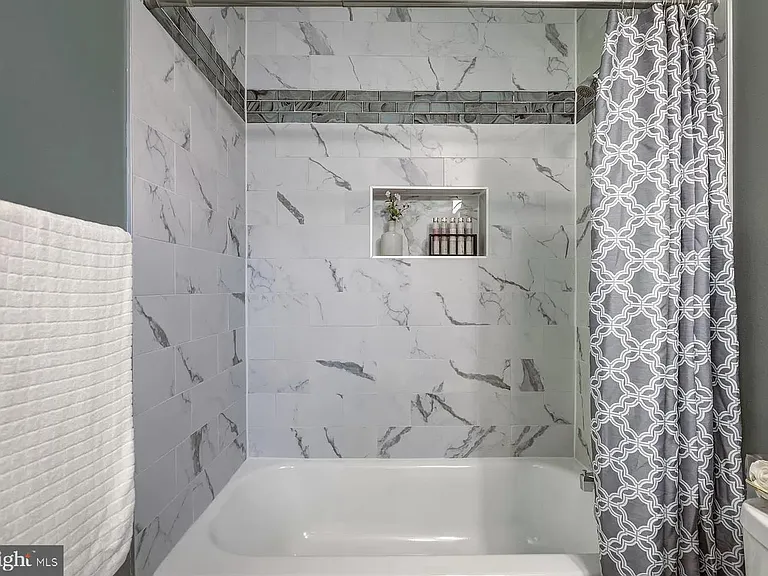 14822 Bryan Ct — Photo 11