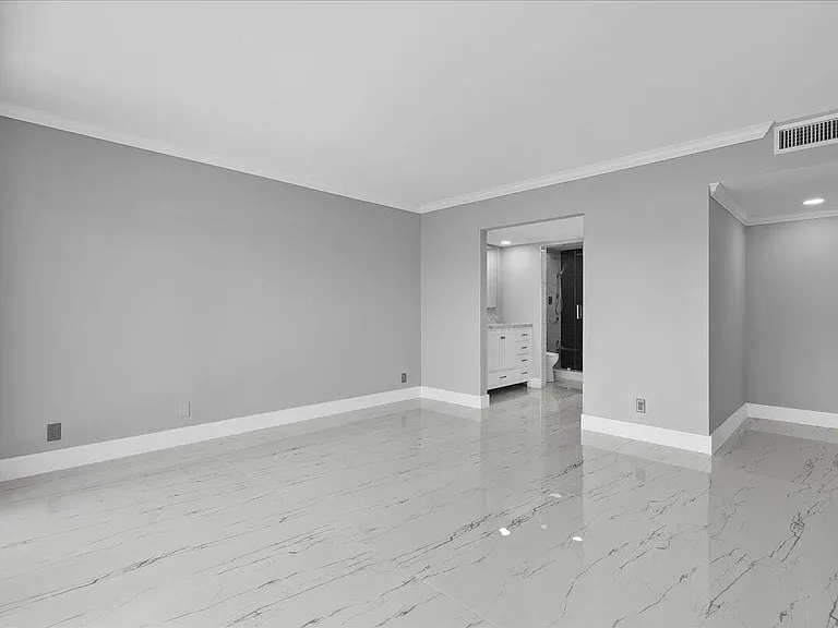 3040 Lake Shore Dr #101 — Photo 18