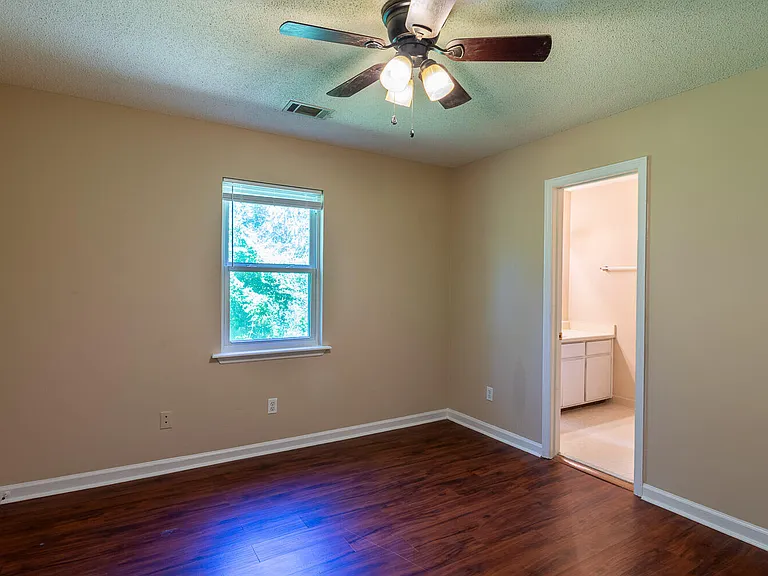 433 Evans Mill Dr #B — Photo 11