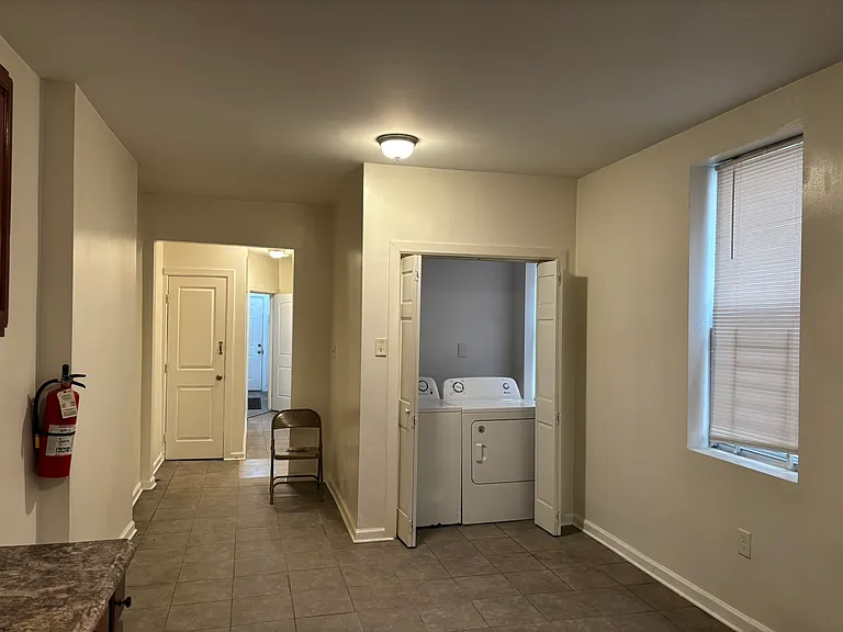 885 Belmont Ave — Photo 11
