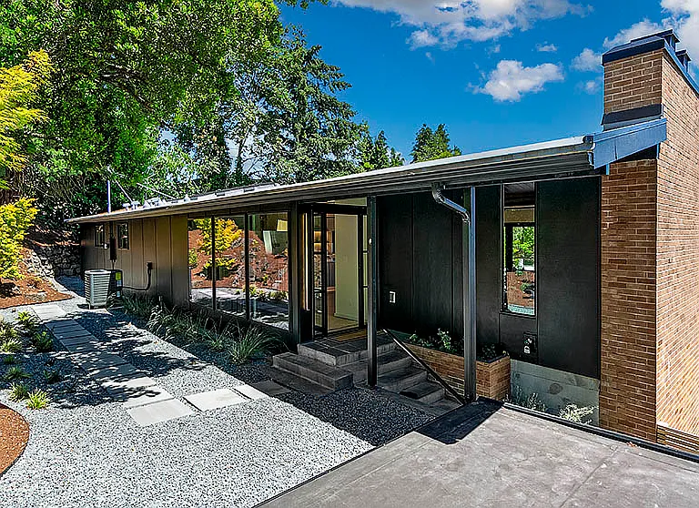 7936 Seward Park Ave S — Photo 4