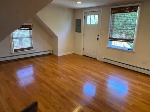 339 Centre St APT 3, Jamaica Plain, MA 02130