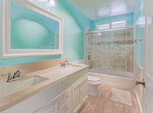 1125 Monte Vista Dr, Vista, CA 92084
