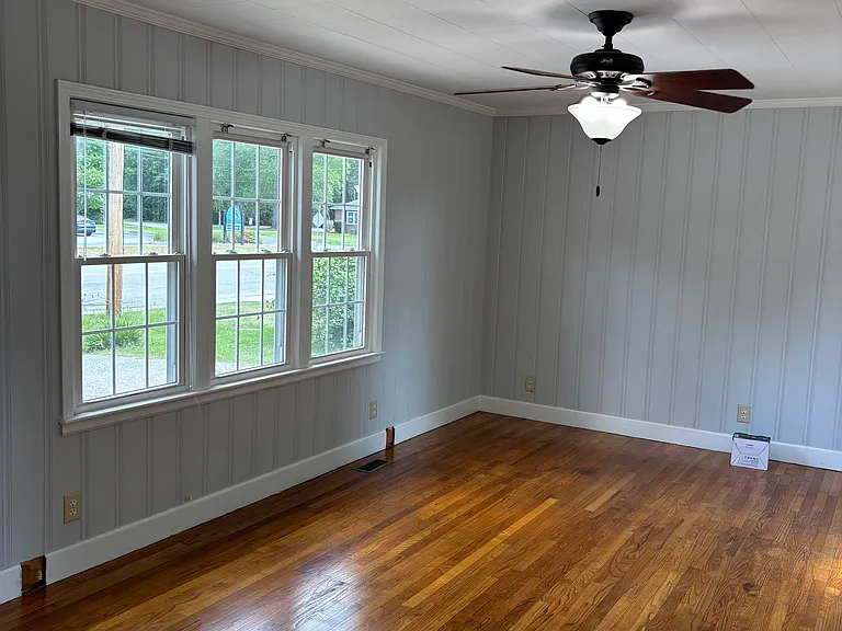 202 Carolina Ave — Photo 5