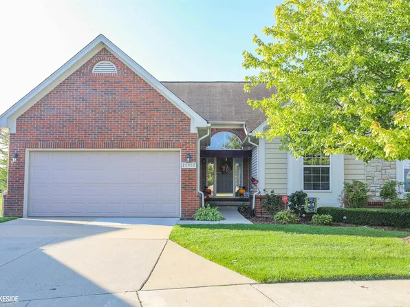 22052 Norwich Dr, Macomb, MI 48042