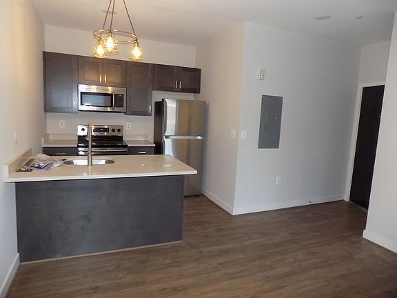 3rd image of 815 Park Ave APT 302