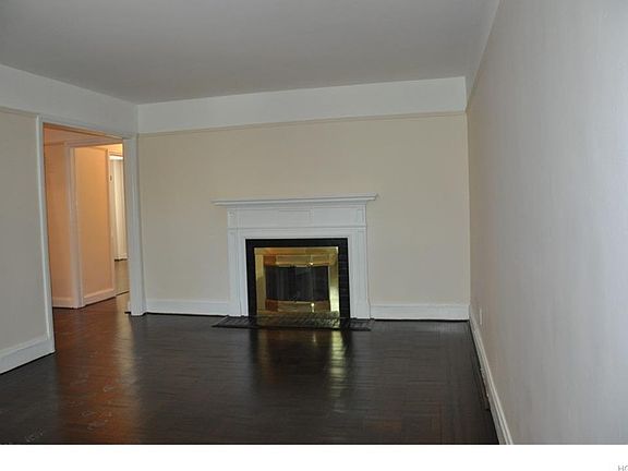 2nd image of 300 S Broadway APT 2G