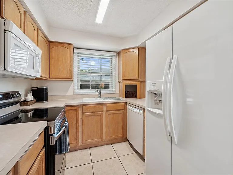 316 Georgetown Dr #316 — Photo 8