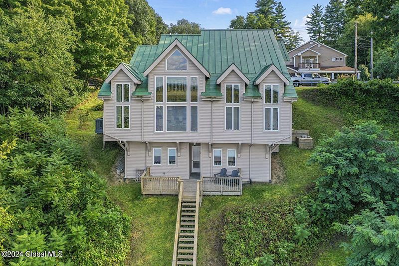 4th image of 501 Crescent Avenue