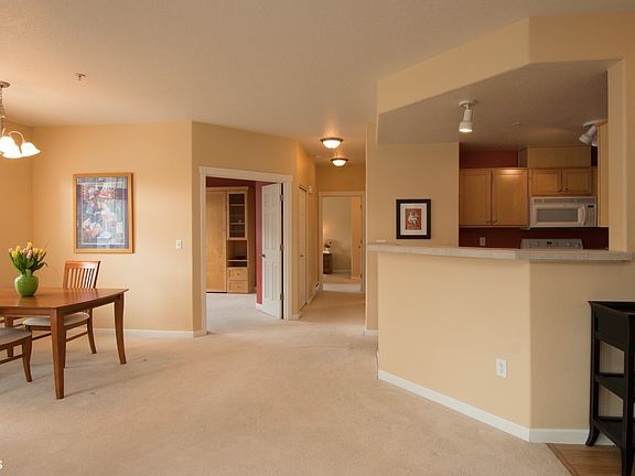 4th image of 15060 SW Mallard Dr