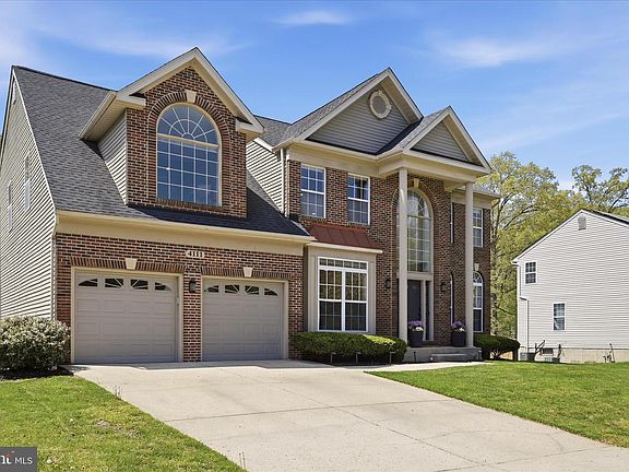 3rd image of 4111 Steeds Grant Way