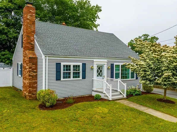 25 Illinois St, New Bedford, MA 02745