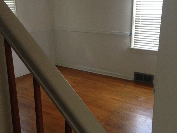 5th image of 577 Miller Ave
