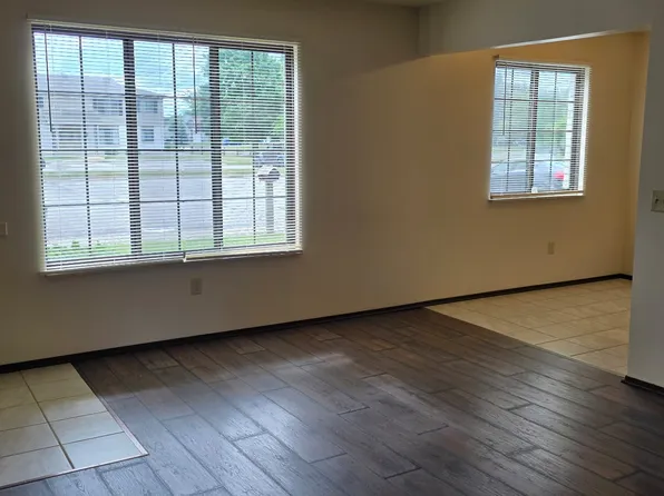 6196 Normandy Dr APT 5, Saginaw, MI 48638