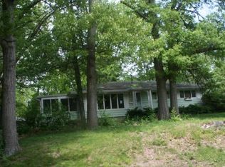 3204 E Cherry Dr, Decatur, IL 62521