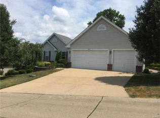 1913 Belmont Dr, Festus, MO 63028