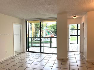 11780 SW 18th St APT 203-2, Miami, FL 33175