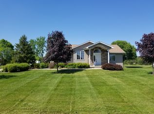 W6785 N Eastwood St, Van Dyne, WI 54979