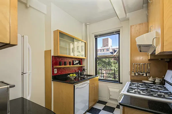 Sold by Brown Harris Stevens | media 3