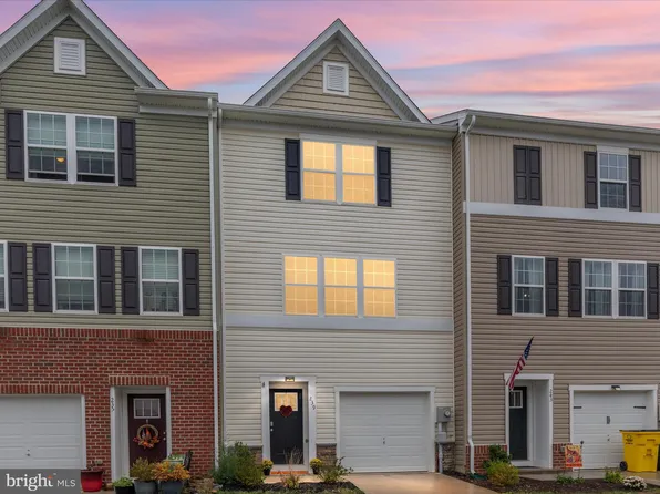 239 Drexel Ct, Martinsburg, WV 25404