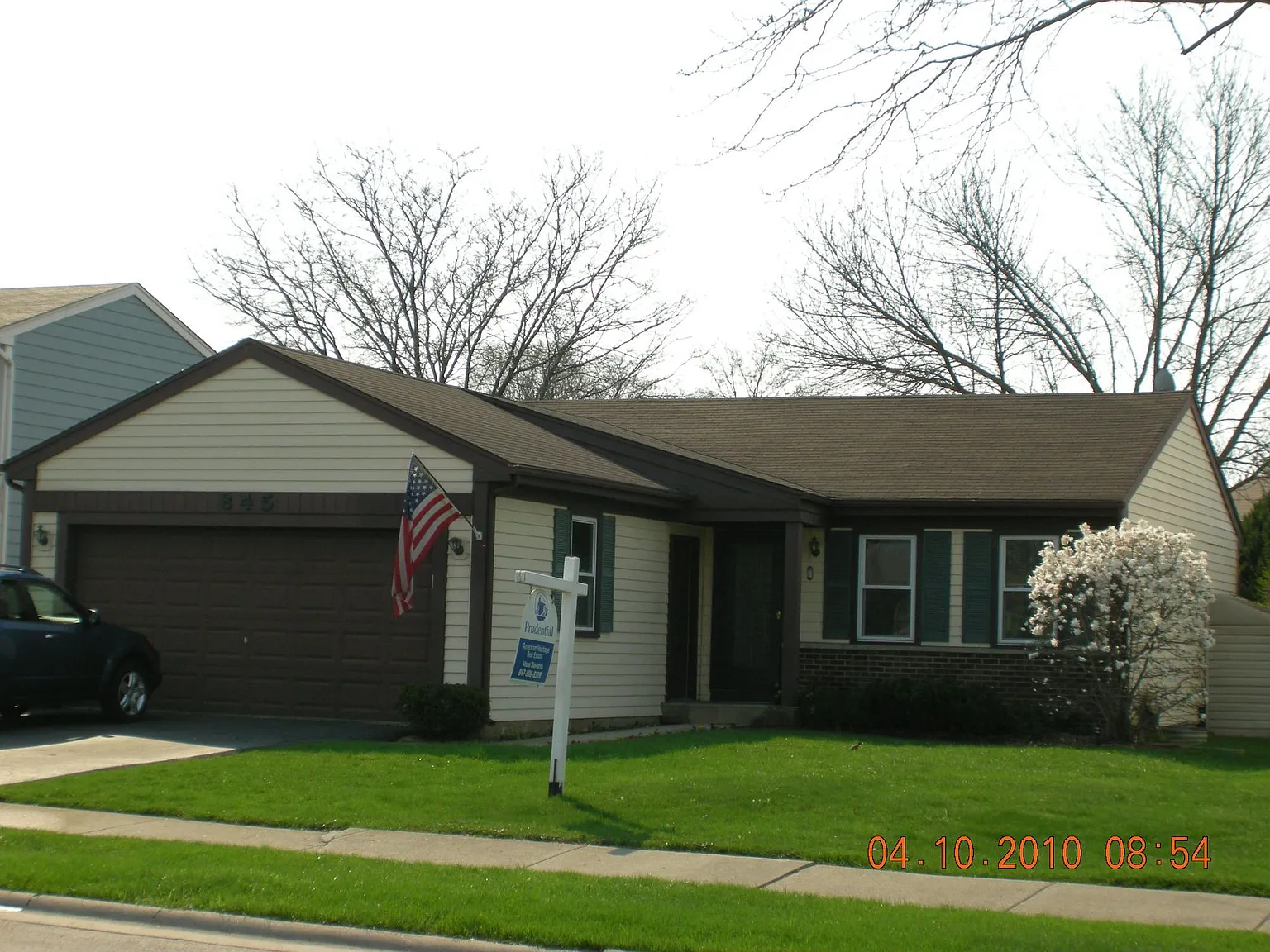 845 W Bryn Mawr Ave photo 1