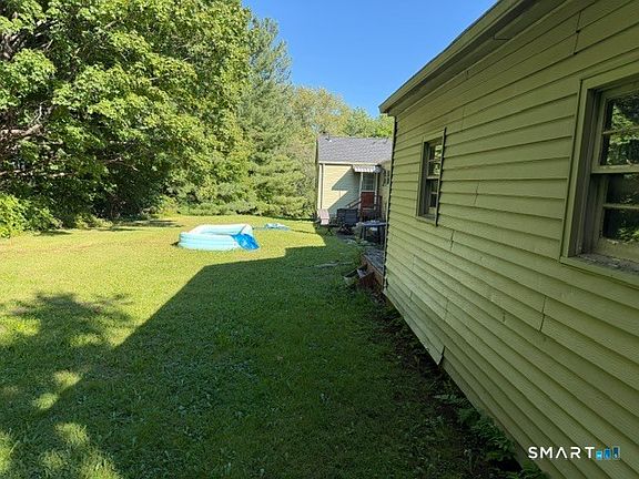 3rd image of 28 Eastview Terrace