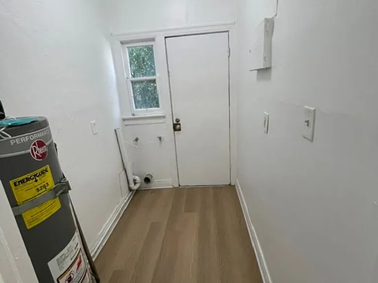 2229 Vineyard Ave — Photo 13