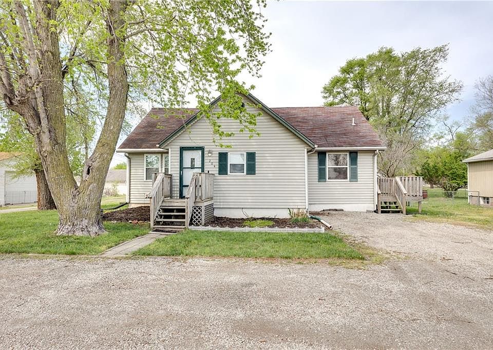 204 N 2nd St, Wathena, KS 66024 Zillow