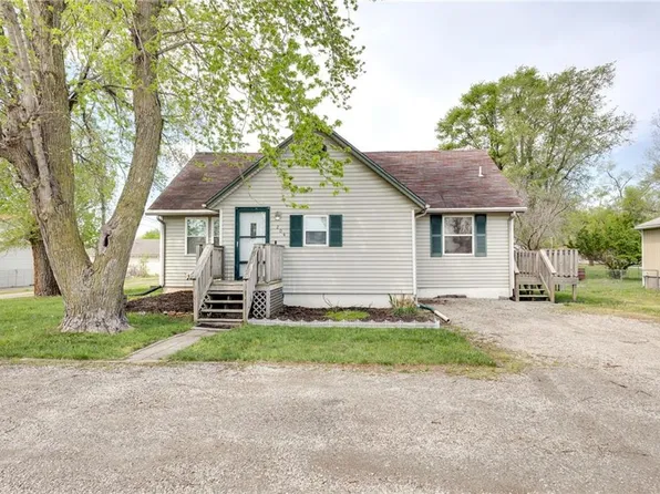 204 N 2nd St, Elwood, KS 66024