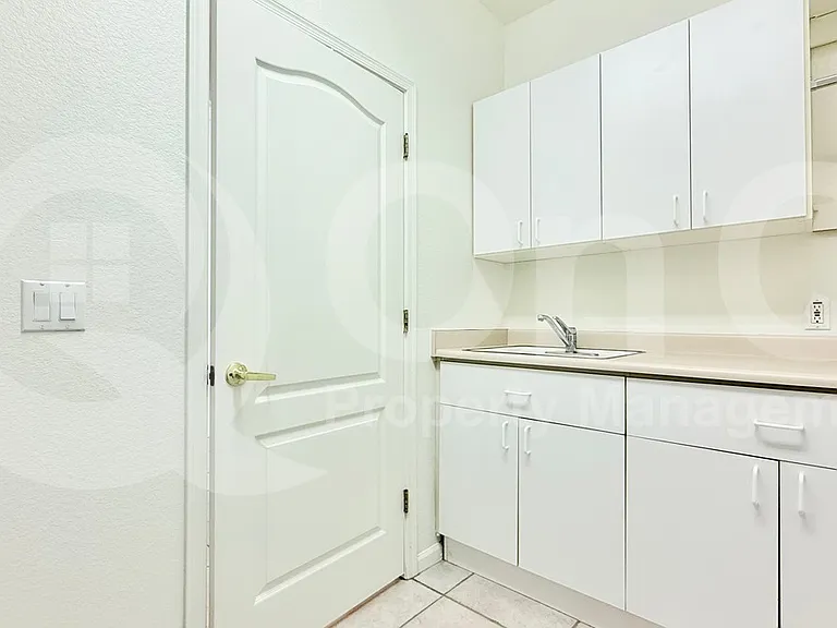 15210 S 20th St — Photo 15