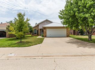 2013 100th St, Lubbock, TX 79423