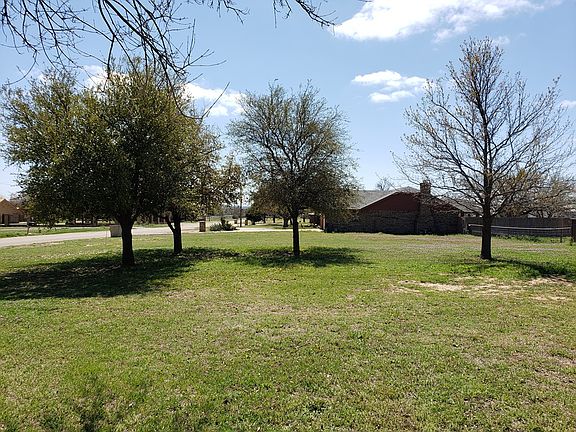 2nd image of 1202 Buena Vista Dr