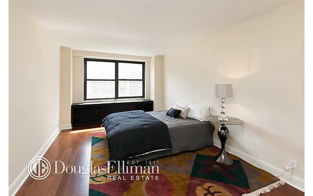 Sold by Douglas Elliman | media 17