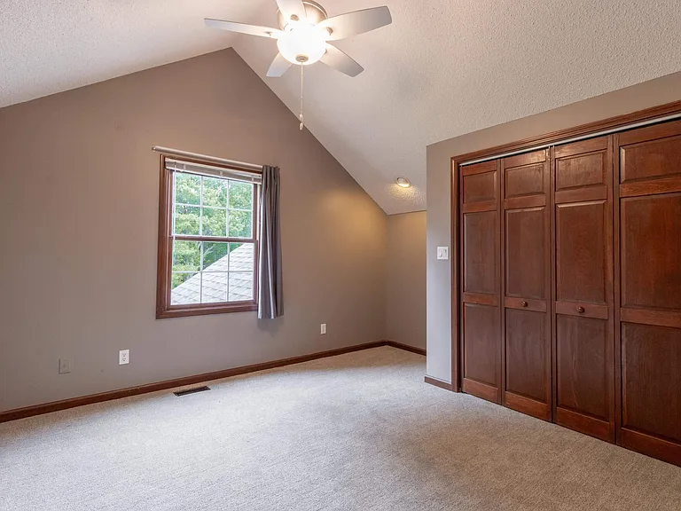 902 S Rainier Ct — Photo 26