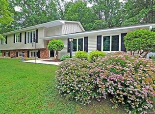 91 Spring Cove Rd, Brevard, NC 28712