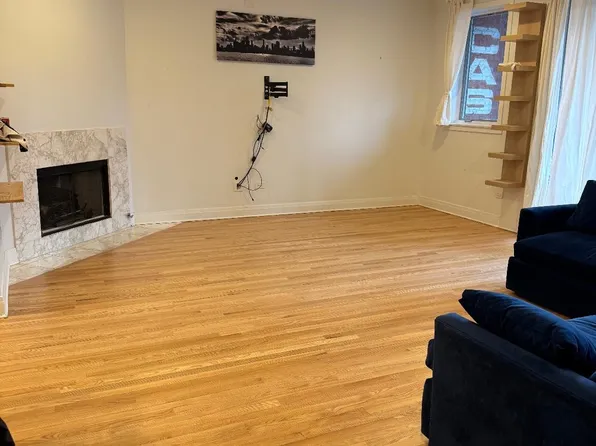 2702 W Chicago Ave, Chicago, IL 60622