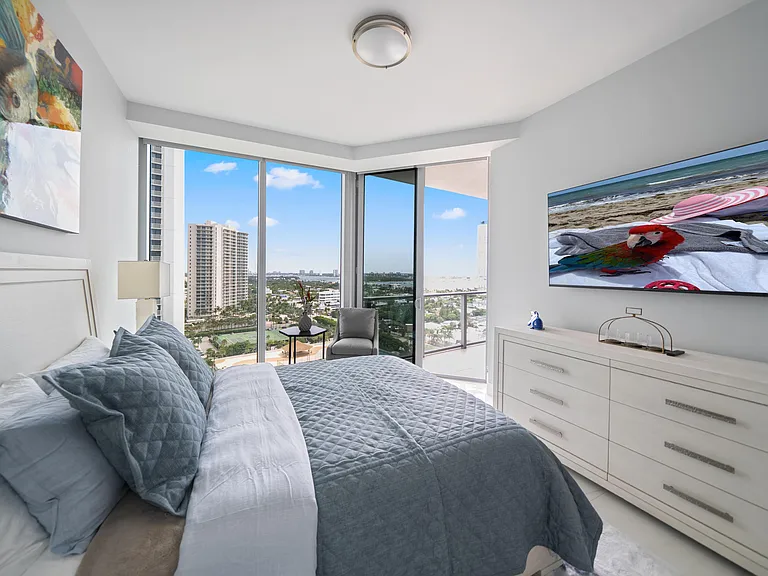 3100 N Ocean Dr #H-1608 — Photo 72