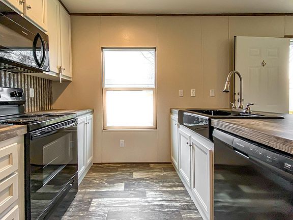 5th image of 2695 Robert Ave #18