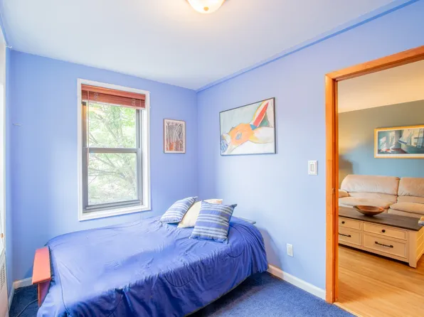 7423 Ridge Boulevard image 14 of 25