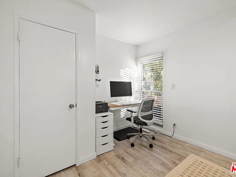 5651 Windsor Way #101 — Photo 21