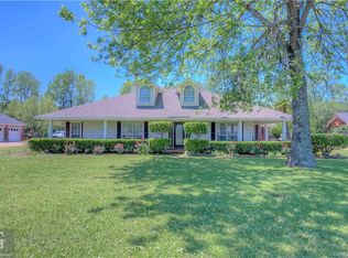 124 Crosscreek Dr, Bossier City, LA 71111