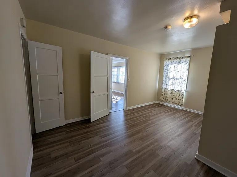 1011 W 65th St #1011 — Photo 5