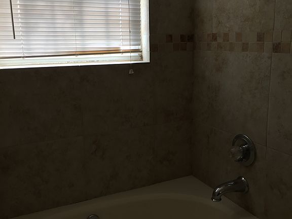 3rd image of 7505 Medano Dr