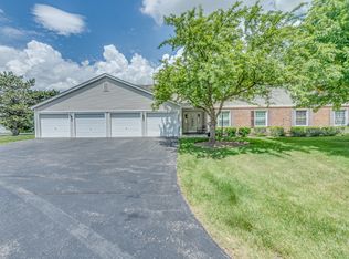 665 Thorntree Ct APT A1, Bartlett, IL 60103