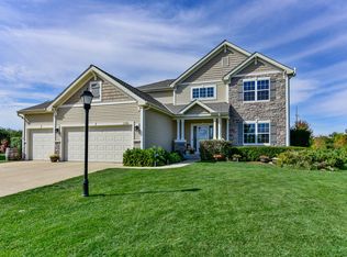 2319 Willow Pond Way, Grafton, WI 53024