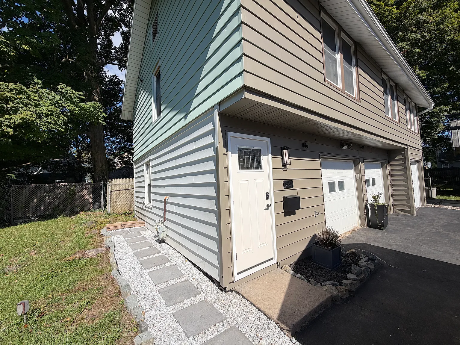 1 bed, 700 sqft, $1,500 — Photo 4