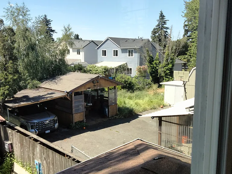 SE 162nd Ave — Photo 37