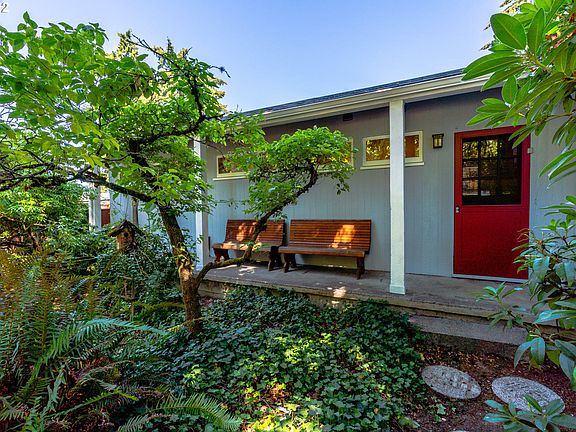 3rd image of 5824 NE 22nd Ave