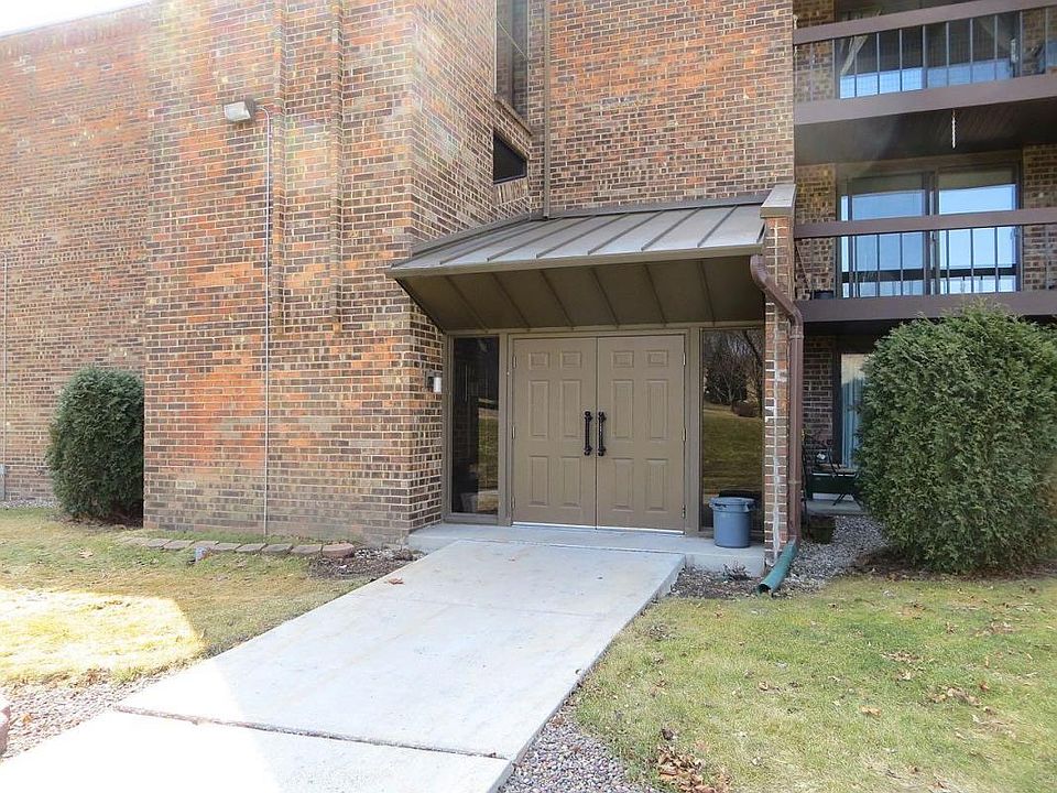 1st image of 9002 W Lisbon Ave Unit 309